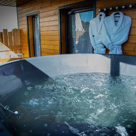 Domaine De La Voge & Chalets Et Spa Xertigny Buitenkant foto