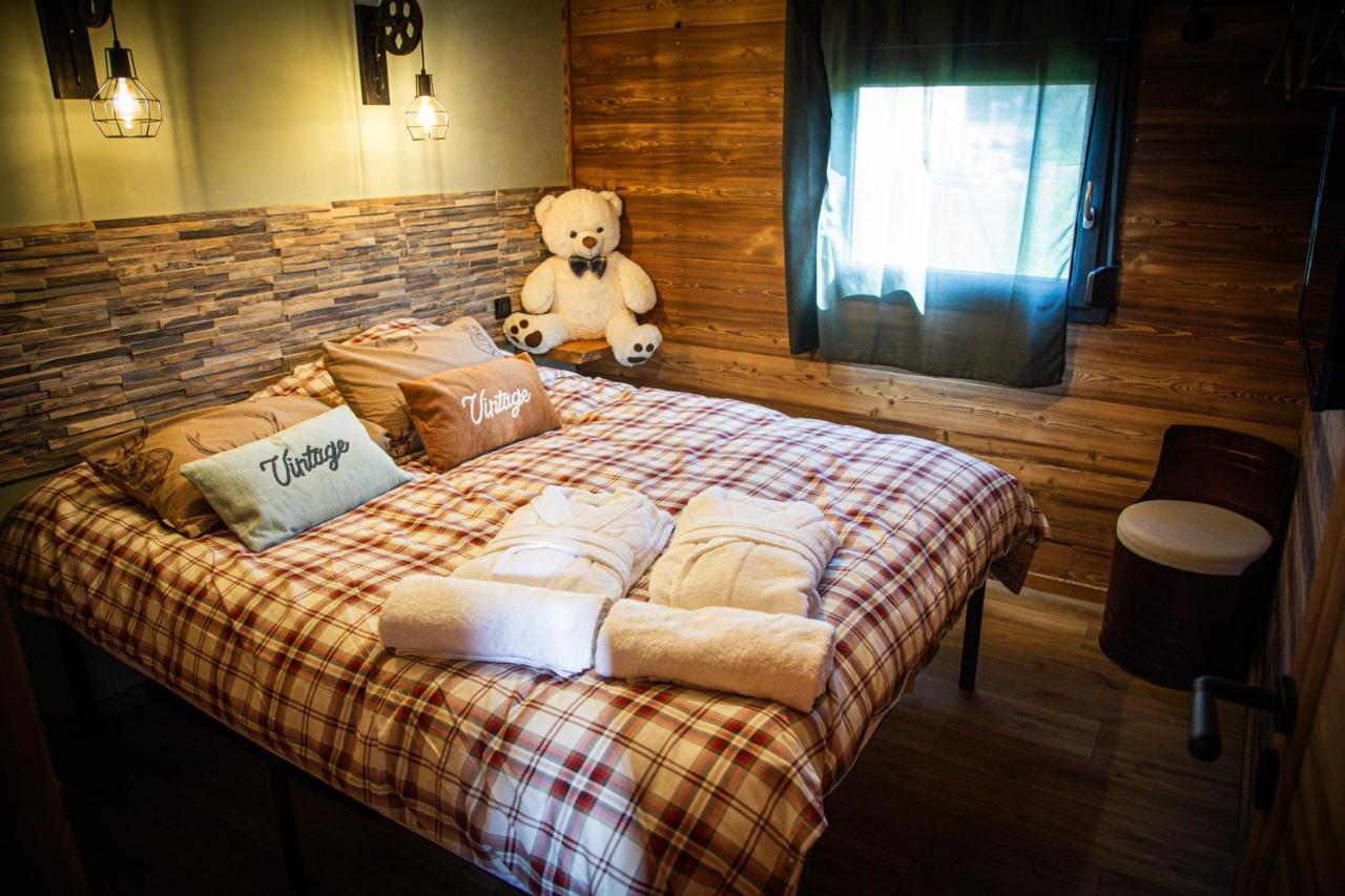 Domaine De La Voge & Et Lodge